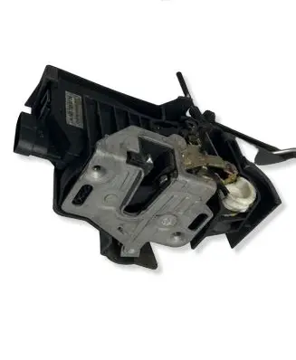 Mercedes-Benz ML W163 Front door lock A1637203035