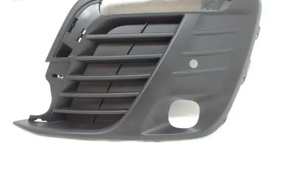 Peugeot Traveller Front fog light trim/grill 9811824677