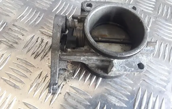 Renault Scenic I Throttle valve 7700875435