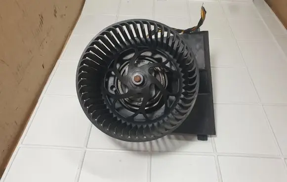 Audi A3 S3 8L Heater fan/blower 1J1819021 654972M