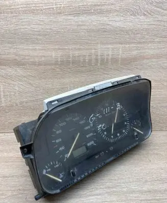 Volkswagen Golf III Speedometer (instrument cluster) 1H6919033B 5411004600