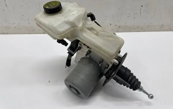 Jaguar E-Pace Brake booster M8D22D522AJ