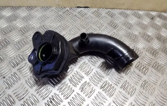 Citroen C4 Grand Picasso Turbo air intake inlet pipe/hose 98689