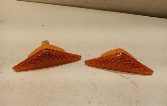 Ford Focus Front fender indicator light XS4H3K354A