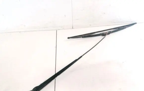 Ford Focus Front wiper blade arm XS4117526BC