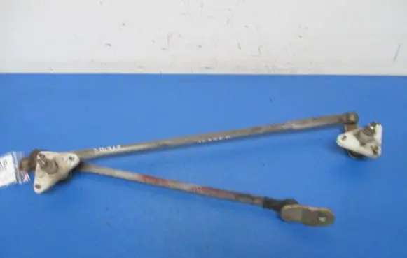 Suzuki Baleno EG Front wiper linkage and motor
