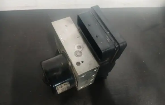 Volvo XC90 ABS Pump 8671224 5WK84002 10092504033