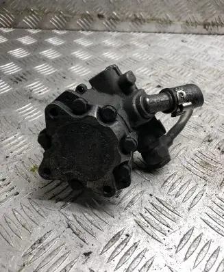 BMW 3 E90 E91 Power steering pump 7692974546