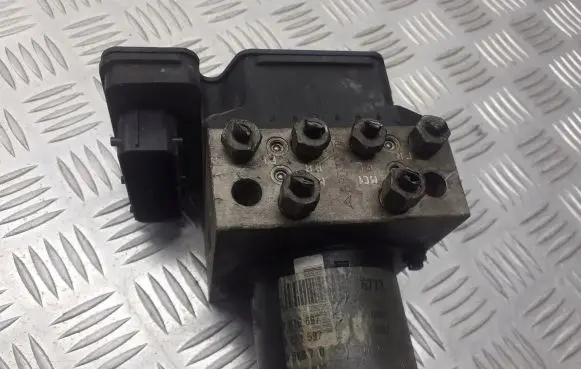 Opel Insignia A ABS Pump 13316697