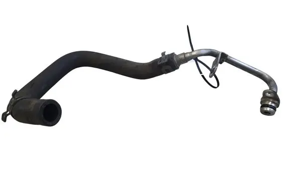 Volkswagen Golf VI Oil cooling pipe 