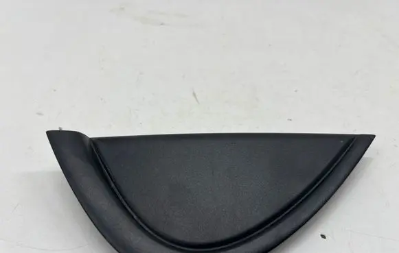 Toyota Yaris XP210 Rear door glass trim molding 757080D010