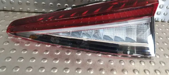 Skoda Enyaq iV Tailgate rear/tail lights 5LG945308C