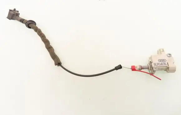 Audi A8 S8 D3 4E Fuel tank cap lock 4E0862150