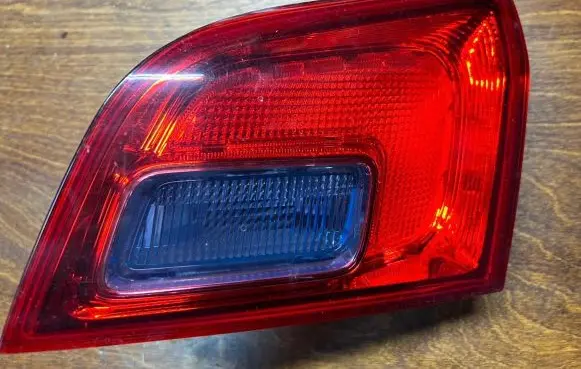 Opel Astra J Tailgate rear/tail lights 13282247