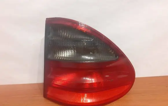Mercedes-Benz E W210 Rear/tail lights A2108206864