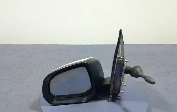 Nissan Pixo Front door electric wing mirror