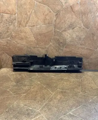 BMW 3 F30 F35 F31 Radiator support slam panel bracket 7600536
