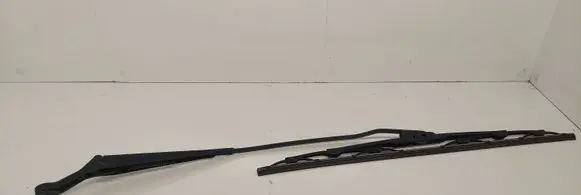 Volkswagen PASSAT B5 Front wiper blade arm 3B1955410