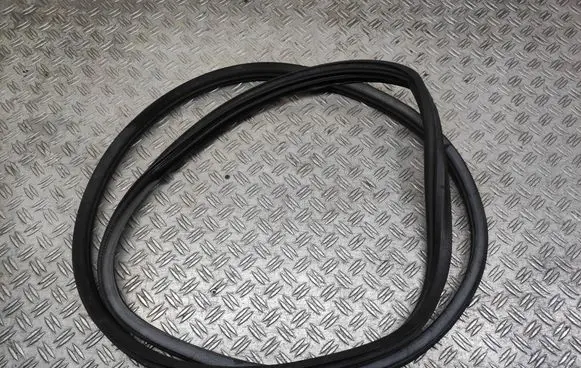 Fiat 500L Rubber seal rear door 51905922