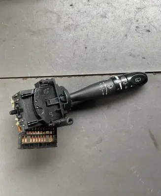 KIA Rio Wiper control stalk 75733A