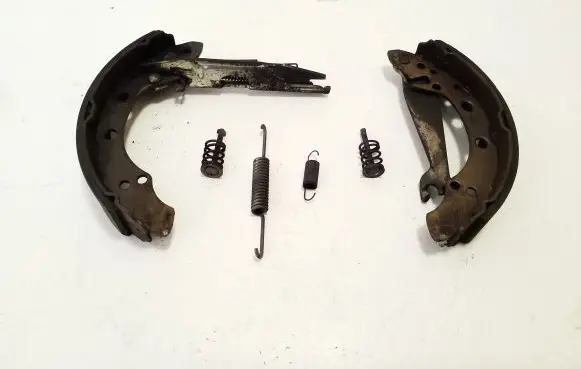 Volkswagen Polo V 6R Handbrake/parking brake pads 