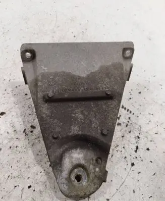 BMW 5 E60 E61 Engine mounting bracket 22116761112