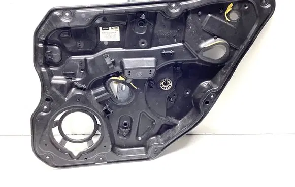 Volvo V60 Tie down hook / loop 