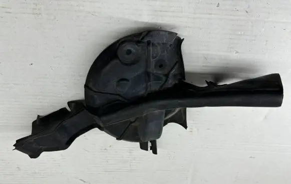 BMW M4 F82 F83 Engine compartment rubber 8066661