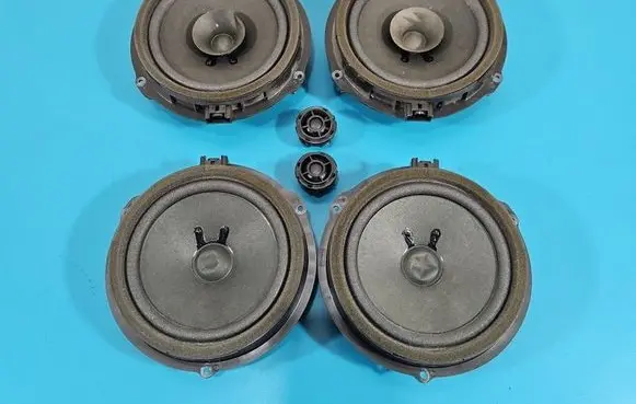 Ford Focus Front door speaker AA6T18808CA IMPRK1581972