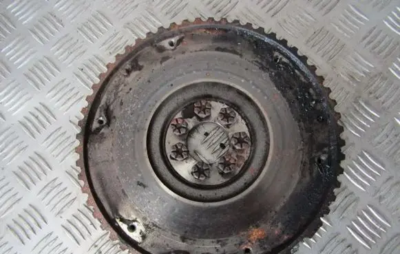 Renault Clio III Flywheel