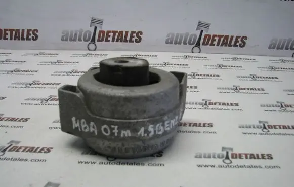 Mercedes-Benz A W169 Engine mount bracket A1692401218