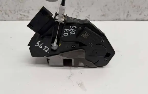 Volvo S60 Front door lock 31301739 A046465 4064141