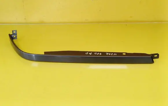 Under headlight/headlamp trim
