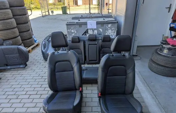 Nissan Qashqai J12 Seat set 