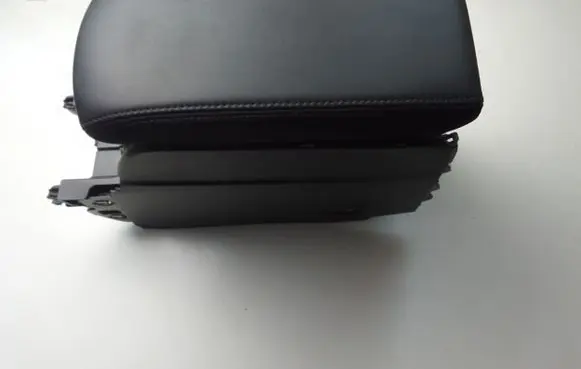 Peugeot 2008 II Armrest 9823377380