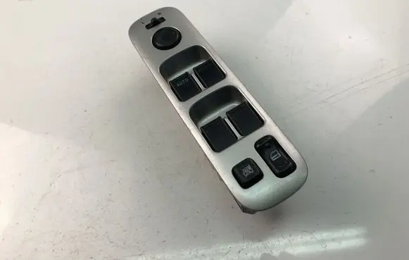 Suzuki Liana Electric window control switch 59J10
