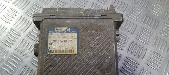 Renault Scenic I Engine control unit/module H0M7700868189 HOM7700868189