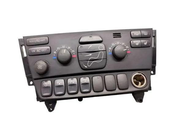 Volvo V70 Climate control unit 30746022