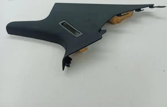 Mercedes-Benz C W204 (C) pillar trim A2046900625