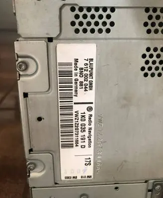 Volkswagen Eos Radio/CD/DVD/GPS head unit 1K0035191D 7612002044