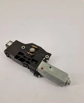 Nissan X-Trail T32 Sunroof motor/actuator WR07E001AH