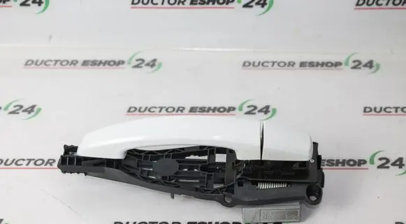 Opel Zafira C Rear door exterior handle 13583833