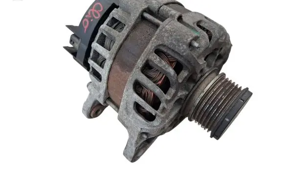 Renault Clio IV Generator/alternator 2714146A 2118045792 231008918R