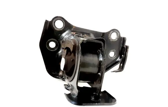 Toyota RAV 4 (XA40) Engine mount bracket