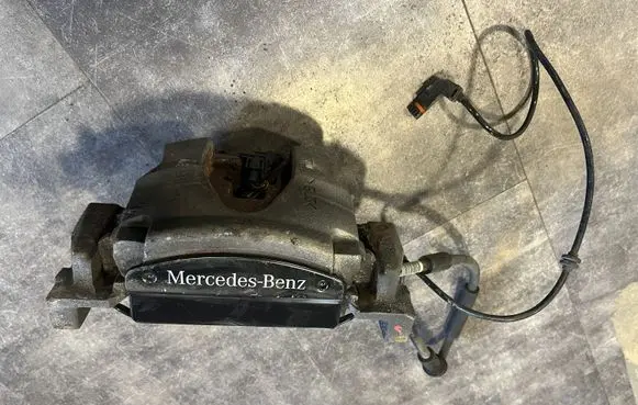 Mercedes-Benz ML W166 Front brake caliper