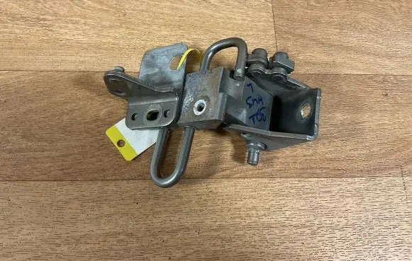 Audi A6 S6 C6 4F Rear door lower hinge 8E0833411