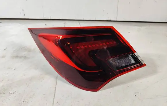 Rear/tail lights