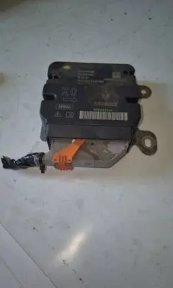Dacia Dokker Airbag control unit/module A008