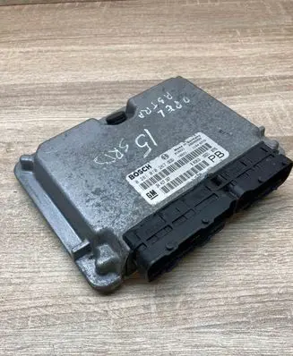 Opel Astra G Engine control unit/module ECU 0281010267 24417167