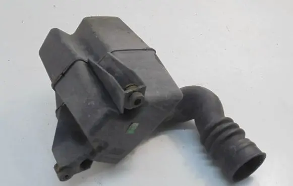 Land Rover Freelander Intake resonator 